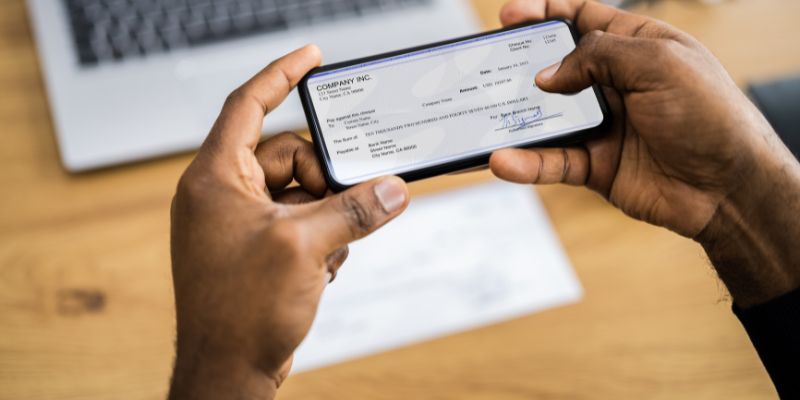 Rút tiền Iwin qua thẻ cào điện thoại